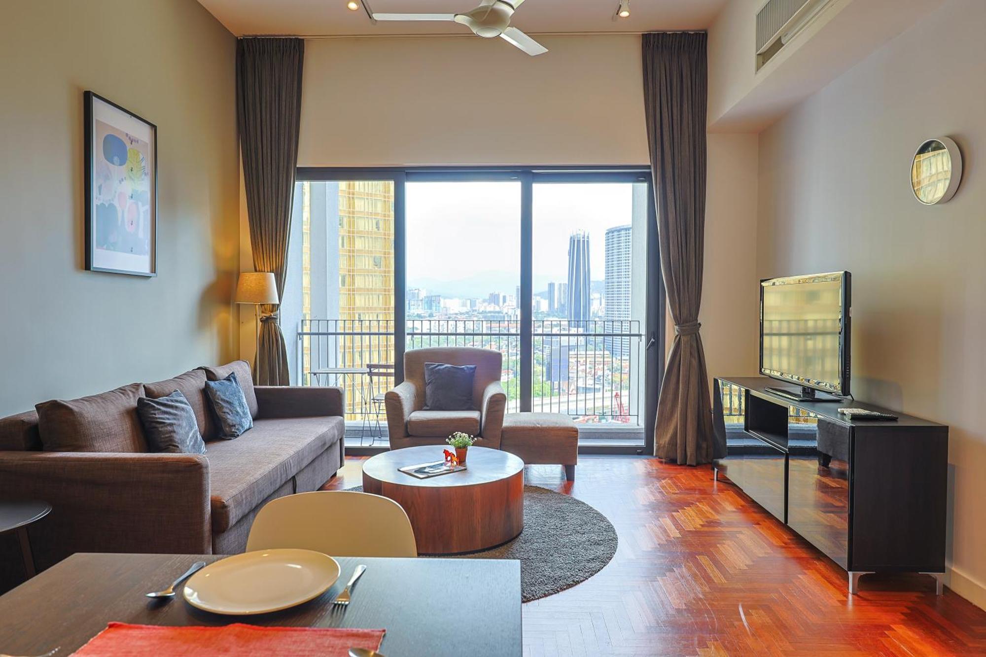 The Mews Klcc By Gb *