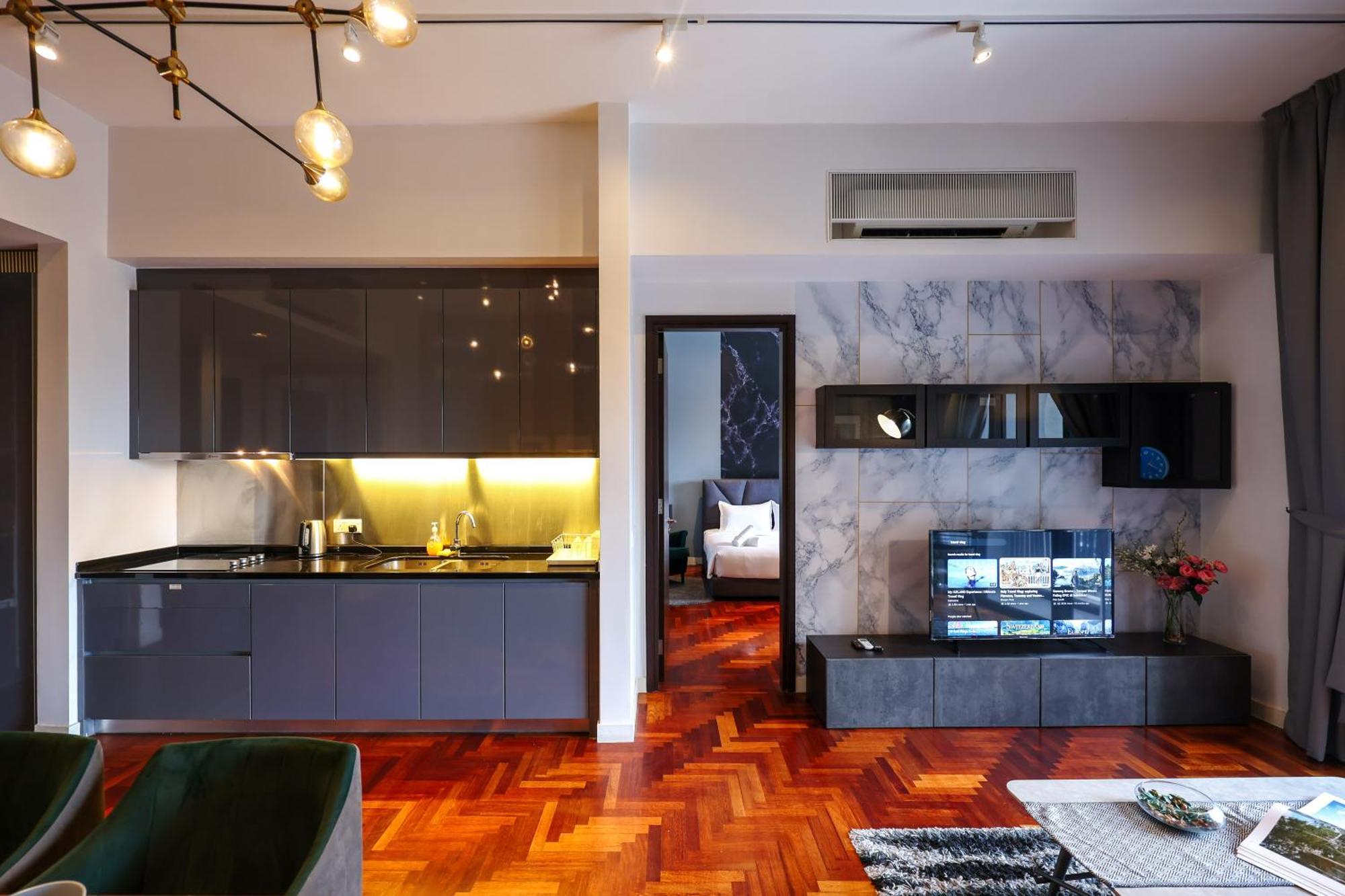 The Mews Klcc By Gb